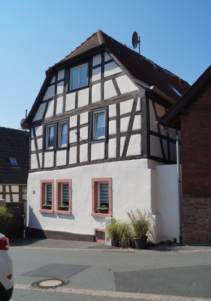 Datei:2015 Borngasse 9 (2).JPG