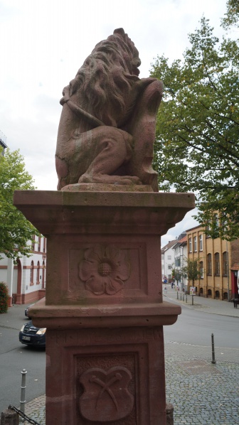 Datei:2015 Vierröhrenbrunnen (09).JPG