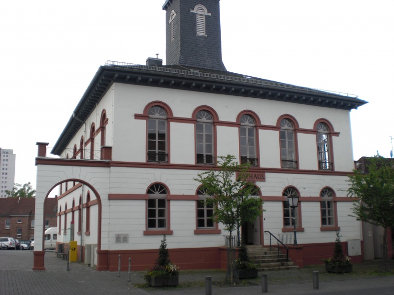 Datei:2008 Wilhelm-Leuschner-Platz 3 (1).JPG