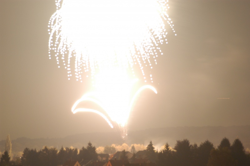 Datei:2003-06-27 Feuerwerk Ebbelwoifest 113.jpg