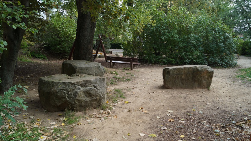 Datei:2015 Spielgelände Farnweg (10).JPG