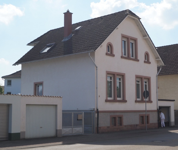 Datei:2015 Heinestr 4 (1).JPG