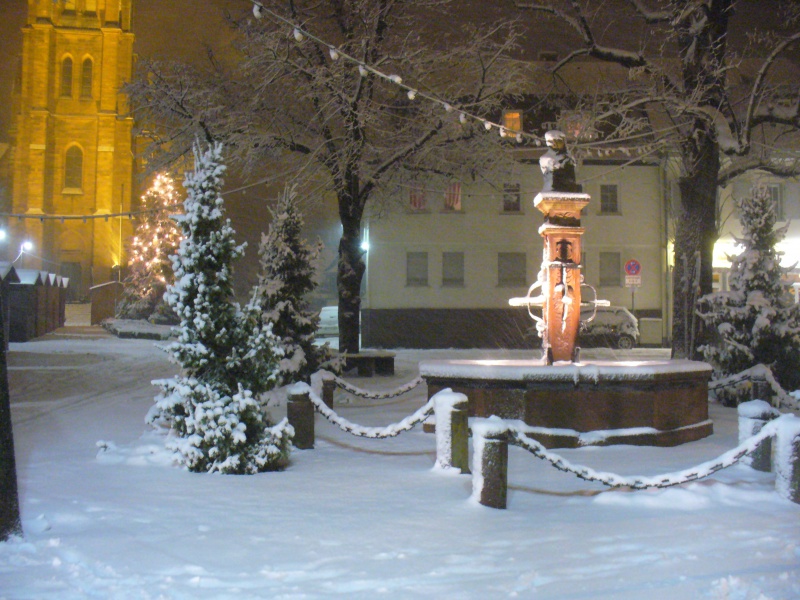 Datei:2010 Vierröhrenbrunnen 01.JPG