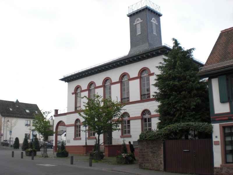 Datei:2008 Wilhelm-Leuschner-Platz 3 (3).JPG