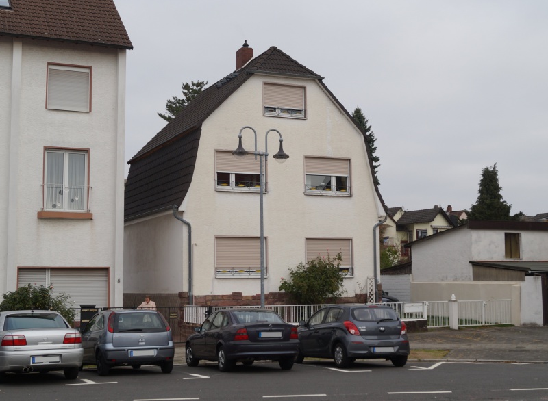 Datei:2015 Taunusplatz 6 (1).JPG