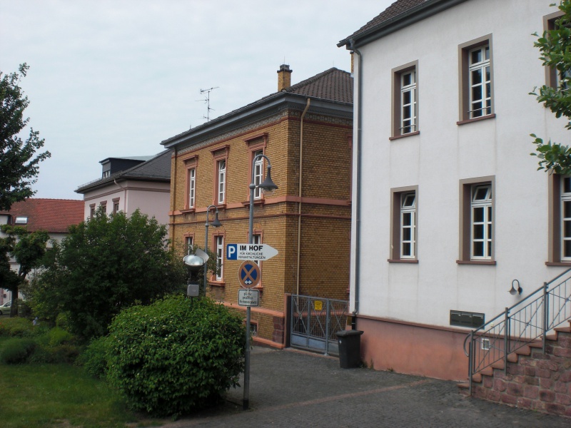 Datei:2008 Wilhelm-Leuschner-Platz 10 (2).JPG