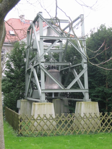 Datei:2008 Bahnstr 46 (3).JPG