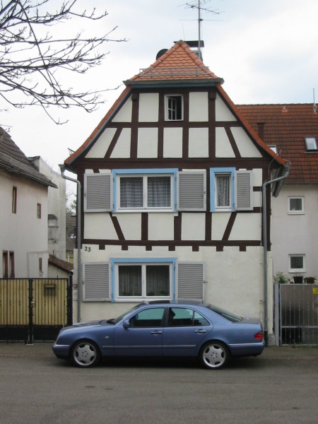 Datei:2008 Wilhelm-Leuschner-Platz 23 (1).JPG