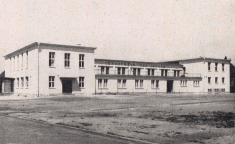 Datei:195x TV Halle Ostansicht.jpg