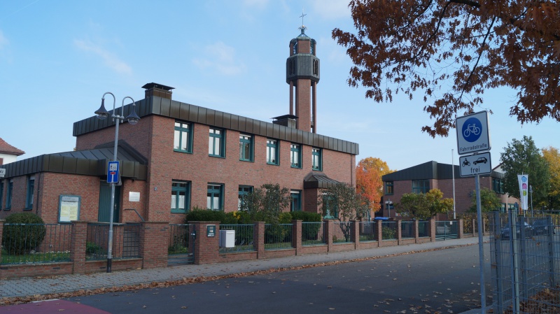 Datei:2015 Albertus-Magnus-Platz 2 (2).JPG