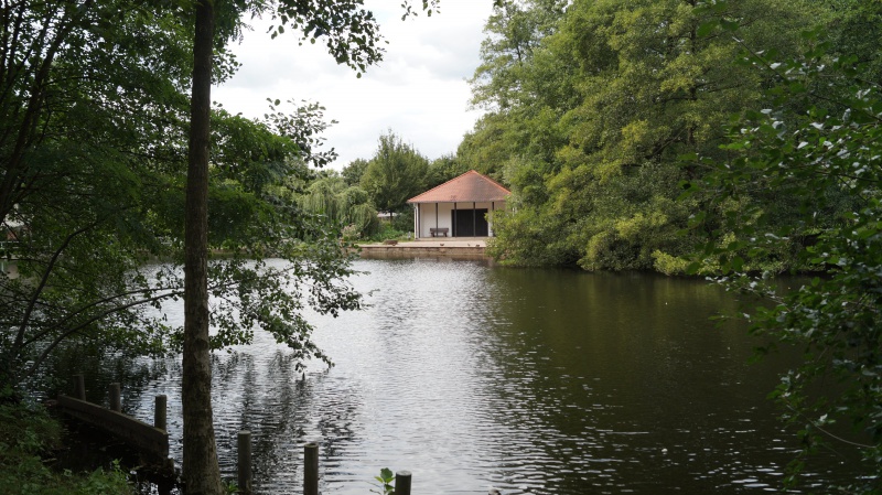 Datei:2015 Paddelteich (16).JPG