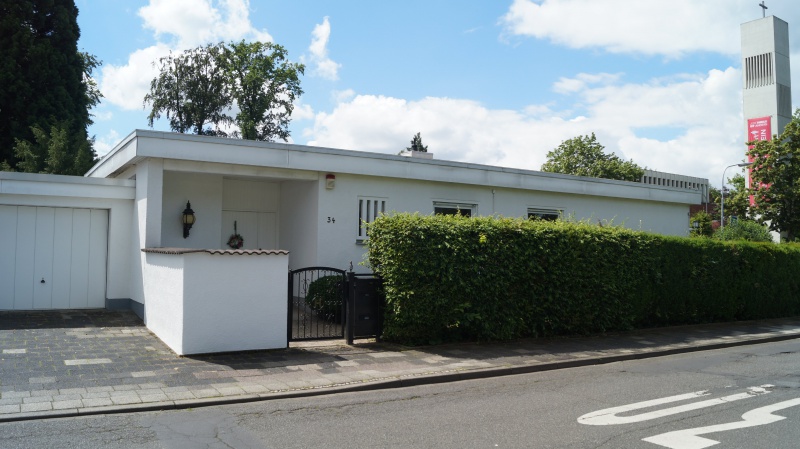 Datei:2016 Robert-Koch-Str 34 (1).JPG