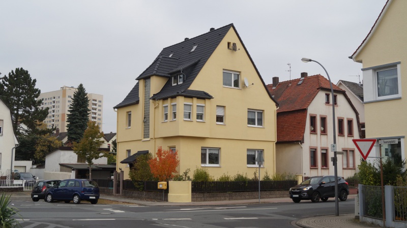 Datei:2015 Taunusplatz 7 (2).JPG